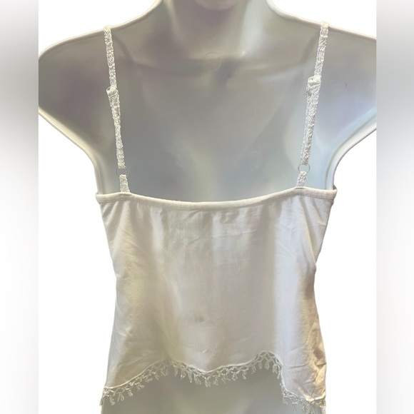 Y2K Mod Société white beaded crochet tank top. Adjustable straps sz M - Picture 2 of 4